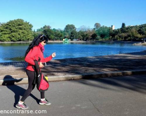 17460 4 PALERMO ENTRENA Y TAMBIEN MATEA !!! (caminamos, corremos, trotamos)