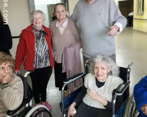  Las abuelas unas divinas!! :Encuentro Grupal HOGAR SAN MARTIN Y EL FESTEJO DE CUMPLES!
