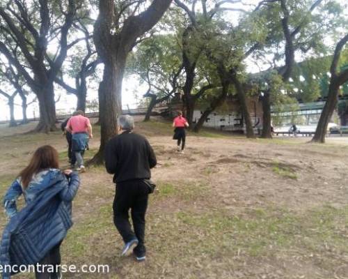 17611 28 PALERMO ENTRENA Y TAMBIEN MATEA !!! (caminamos, corremos, trotamos)