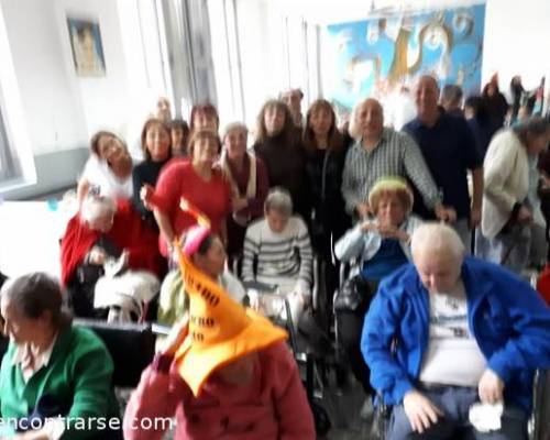 Hermoso el festejo de hoy!!! Cada mes sale más lindo!!! :Encuentro Grupal Festejamos los cumples en el Hogar San Martín