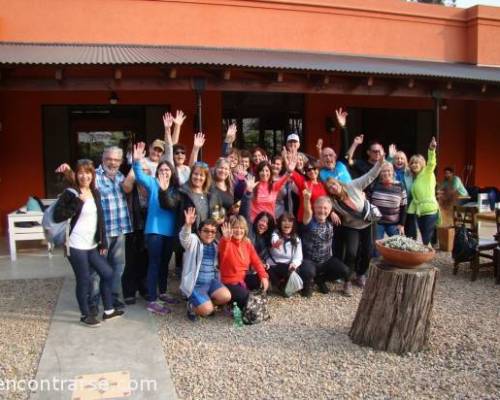 Que grupazo! Se nota que disfrutaron la bicicleteada y el ASADO! :Encuentro Grupal Vamos a visitar a Gaynor...  a Gloria ? Naaaaa....