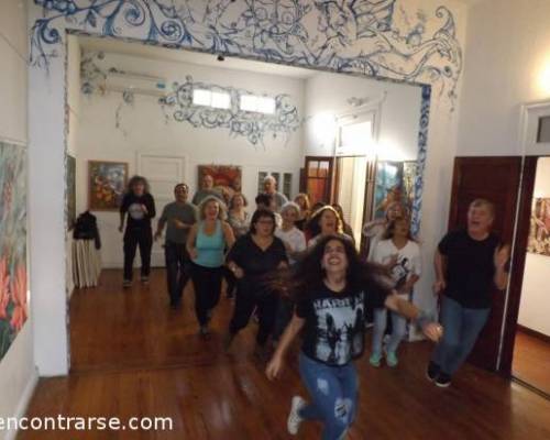 Que energia !!!  :Encuentro Grupal Te prendes a hacer la coreo de entrada?