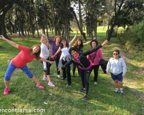 17839 16 PALERMO ENTRENA Y TAMBIEN MATEA !!! (caminamos, corremos, trotamos)