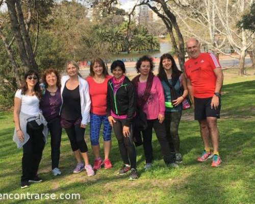 17839 18 PALERMO ENTRENA Y TAMBIEN MATEA !!! (caminamos, corremos, trotamos)