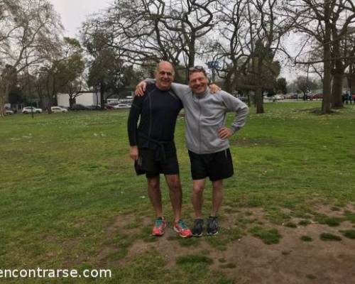 17840 7 PALERMO ENTRENA Y TAMBIEN MATEA !!! (caminamos, corremos, trotamos)