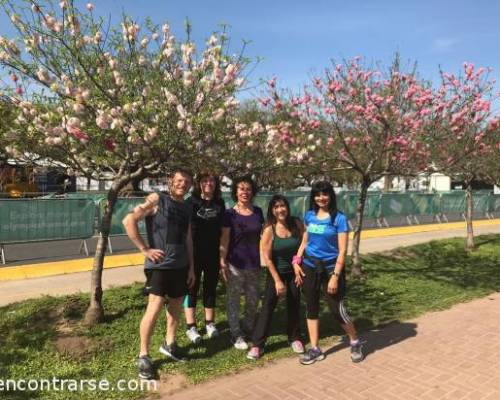 17841 5 PALERMO ENTRENA Y TAMBIEN MATEA !!! (caminamos, corremos, trotamos)