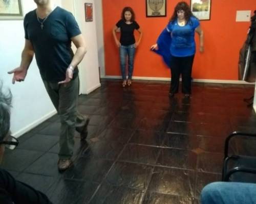 17881 8 APRENDE A BAILAR TANGO CON UN PROFE QUE SE LAS SABE