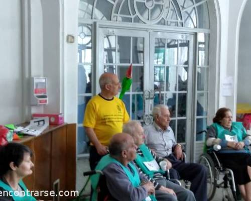 17922 13 Caminata saludable por la primavera, en el Hogar San Martín