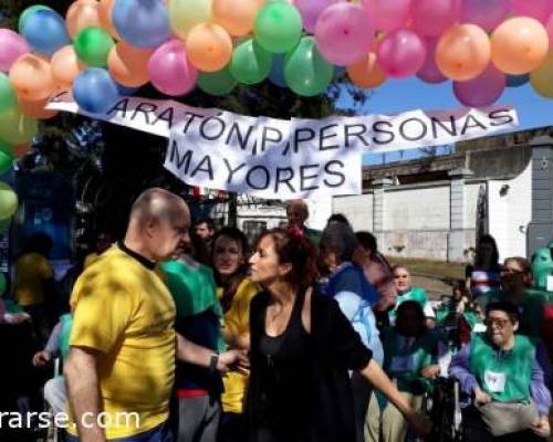 17922 2 Caminata saludable por la primavera, en el Hogar San Martín