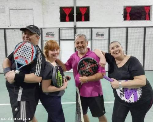 18062 10 **2018 Seguimos jugando al Padel ? ** Horario: 14:30 a 16:30