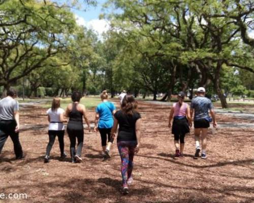 18143 12 PALERMO ENTRENA Y TAMBIEN MATEA !!! (caminamos, corremos, trotamos)