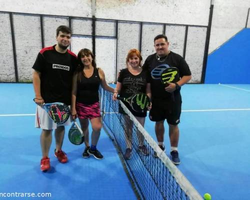 18242 4 **2018 Seguimos jugando al Padel ? ** Horario: 14:30 a 16:30