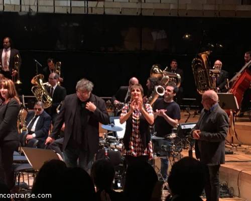 18271 18 Tributo a Pink Floyd con la Banda Sinfónica Nacional de Ciegos, Coro Polifónico Nacional de Ciegos junto a Lito Vitale, Hilda Lizarazu y Juan Carlos B