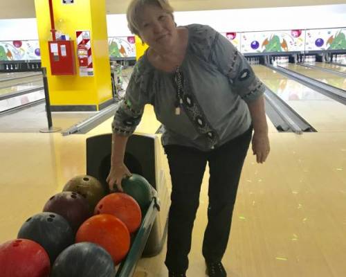 Capa! 100 puntos :Encuentro Grupal DIA DE LA MUJER !!!!! EN EL BOWLING 