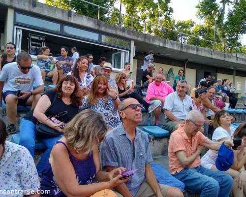 Fue una linda salida que , en lo particular, me permitio conocer mucha gente :Encuentro Grupal DOMINGO DE JAZZ  CON GUILLESPI !!!