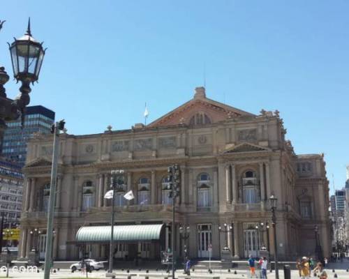 18475 14 Teatro Colón y Plaza Lavalle, entrada a la Visita guiada, por la Jones