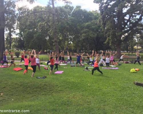 18546 4 Feriado con Yoga y Biodanza en Plaza Arenales!