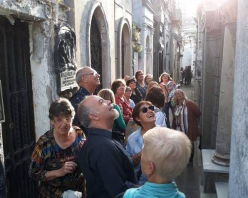 18552 108 Cementerio de Recoleta y Masonería por la Jones