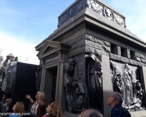 18552 119 Cementerio de Recoleta y Masonería por la Jones