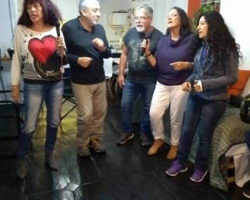 Excelente grupo!!! :Encuentro Grupal TERCER AÑO DEL TALLER DE CANTO, TE GUSTA CANTAR Y QUERES HACERLO ? VENI Y ANIMATE!