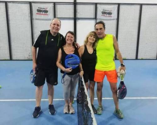 18788 8 **Seguimos jugando al Padel en el 2019 ? ** Horario: 14:30 a 16:30