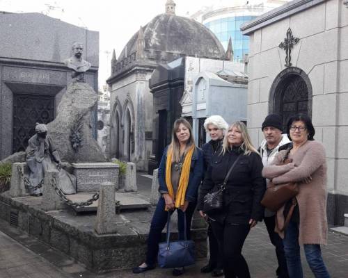 18795 14 Cementerio de Recoleta y Masonería por la Jones