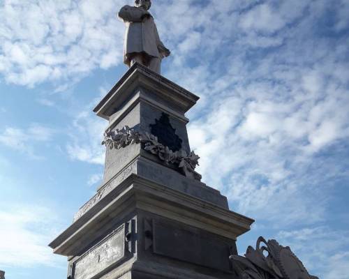 18795 8 Cementerio de Recoleta y Masonería por la Jones