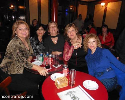 Divinas Las chicas!! :Encuentro Grupal MARIJU Y NORA FESTEJAN SU CUMPLEAÑOS Y VAN A CANTAR