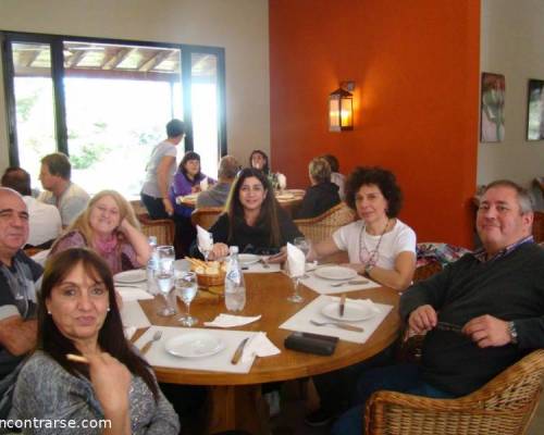 La gente de la mesa redonda !!! Hermoso que se hayan sumado . :Encuentro Grupal Diego...RELOADED...;-)