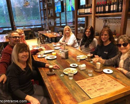 Encuentros Grupales (19/05/2019) :   CAMINAMOS DOMINGO A LA TARDE CON AMIGOS 