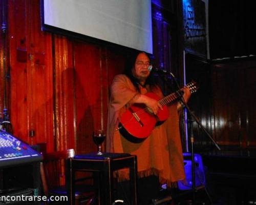 18950 2 FOLKLORE EN LA BOHEMIA-PEÑA FEDERAL CON LA PRESENTACION DE OMAR PEREZ Y TOMAS LIPAN-