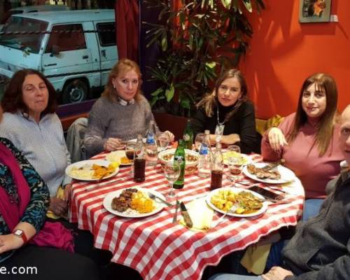 Muchas gracias por acompañarme al teatro !! Rica cena y amable charla...un lunes diferente !! :Encuentro Grupal LA MONJA JUDÍA