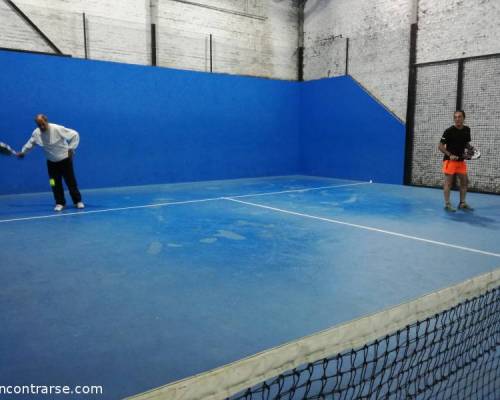 18979 10 **Seguimos jugando al Padel en el 2019 ? ** Horario: 14:30 a 16:30