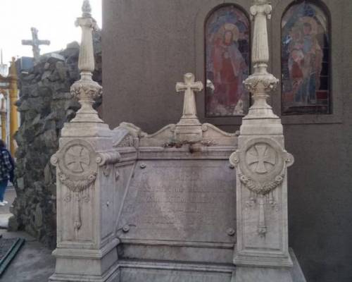 19063 11 Cementerio de Recoleta y Masonería por la Jones