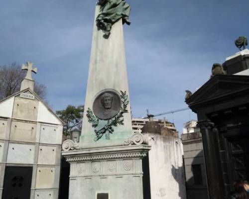 19063 12 Cementerio de Recoleta y Masonería por la Jones