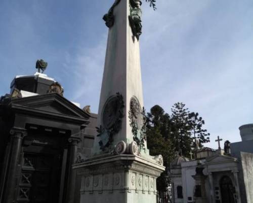 19063 14 Cementerio de Recoleta y Masonería por la Jones