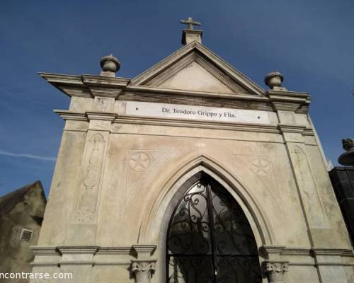 19063 6 Cementerio de Recoleta y Masonería por la Jones