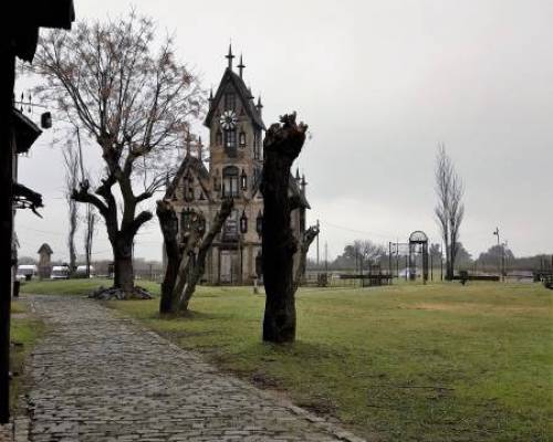 19064 10 Campanopolis, en Combi, ida y vuelta... varios puntos de encuentro por La Jones