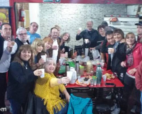 19170 10 **Festejamos en Padel el día de la amistad con todos los padeleros****  