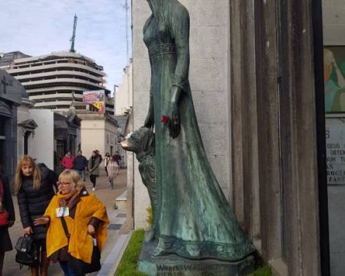 19197 8 Cementerio de Recoleta Misterios y Curiosidades por la Jones