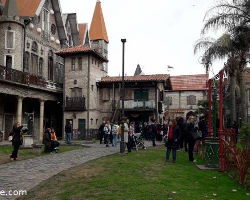 19208 9 Campanopolis, en Combi, ida y vuelta... varios puntos de encuentro por La Jones