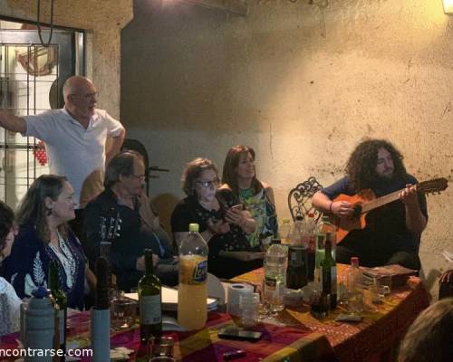 19451 10 10 AÑOS COMIDA Y GUITARREADA EN LO DE MAJO