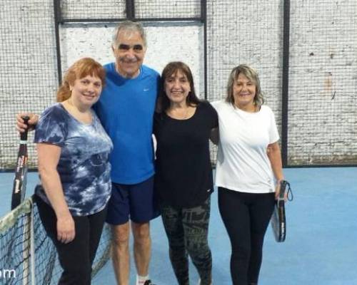 19458 6 **Seguimos jugando al Padel en el 2019 ? ** Horario: 14:30 a 16:30