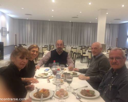 19487 1 Cena de la mesa redonda post espectáculo danzas clásicas de la India