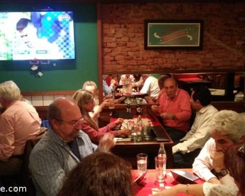 Cuántas  mentes pensando !!!!!!  :Encuentro Grupal JUGAMOS AL RUMMY