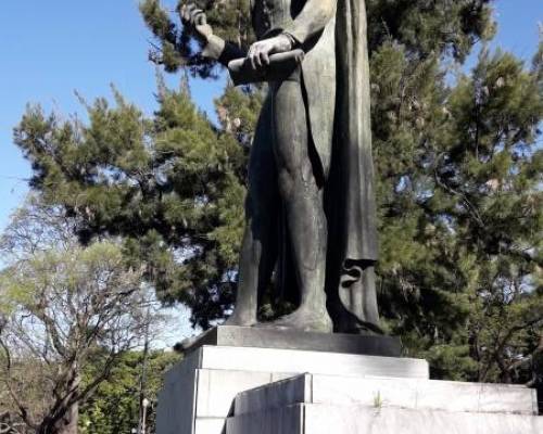 19571 12 de Recoleta a Palermo Monumentaria los porqué de la Historia Argentina, por la Jones