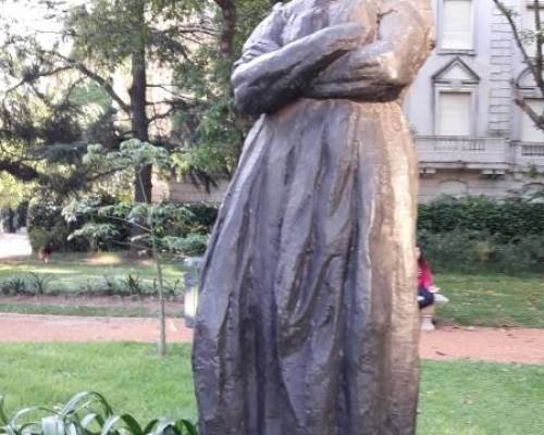 19571 18 de Recoleta a Palermo Monumentaria los porqué de la Historia Argentina, por la Jones