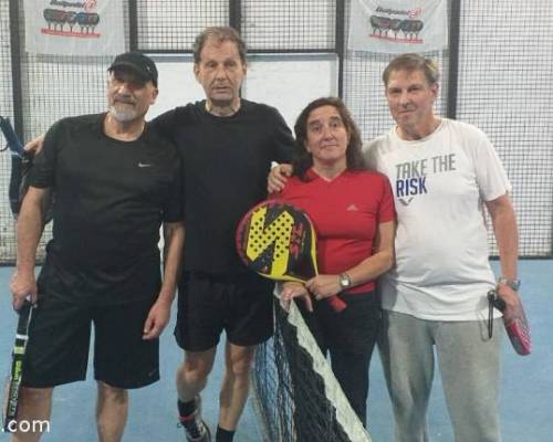 19650 10 **Seguimos jugando al Padel en el 2019 ? ** Horario: 14:30 a 16:30