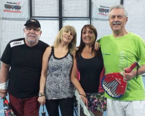 19652 4 **Seguimos jugando al Padel en el 2019 ? ** Horario: 14:30 a 16:30