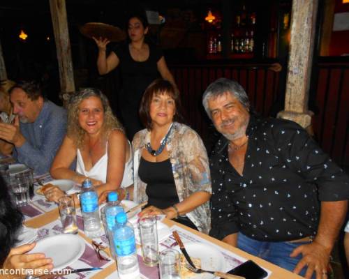 19664 13 FESTEJAMOS!!!!! CENANDO Y BAILANDO  EN WESTERN DISCO!!!! 